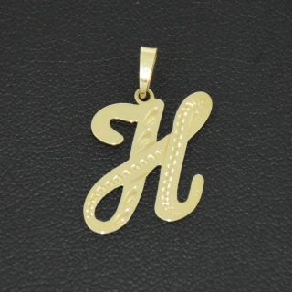 Zlatý přívěsek písmeno H