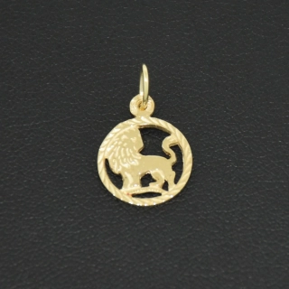 Zlatý přívěsek lev