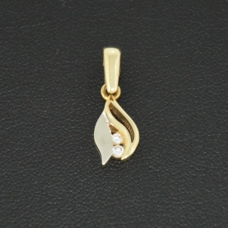 Zlatý přívěsek s kameny