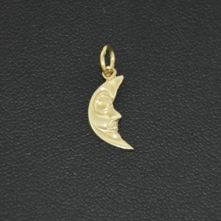 Zlatý přívěsek měsíc